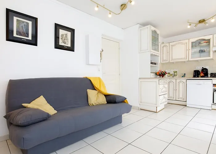 Magnolia Yourhosthelper *